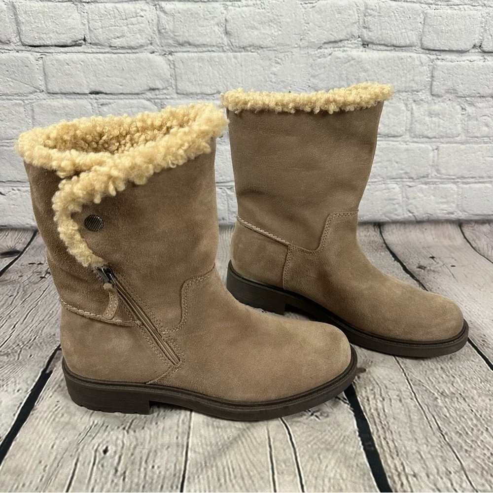 Collection by Clarks Opal Zip Convertible Faux Sherpa/Fur Boots Suede Pebble 8M